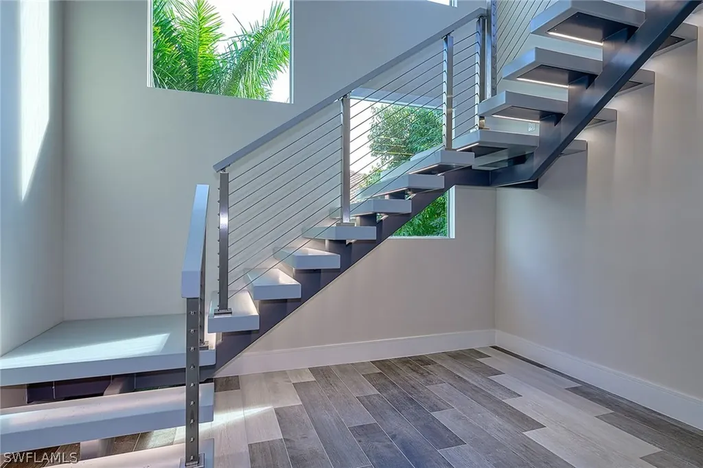 3868 Crayton Road Naples FL 34103