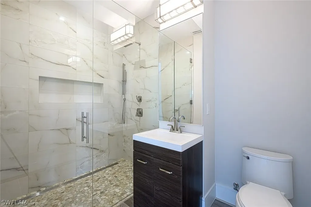 3868 Crayton Road Naples FL 34103