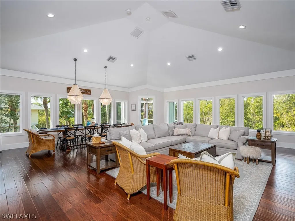 9445 Beverly Lane Sanibel FL 33957