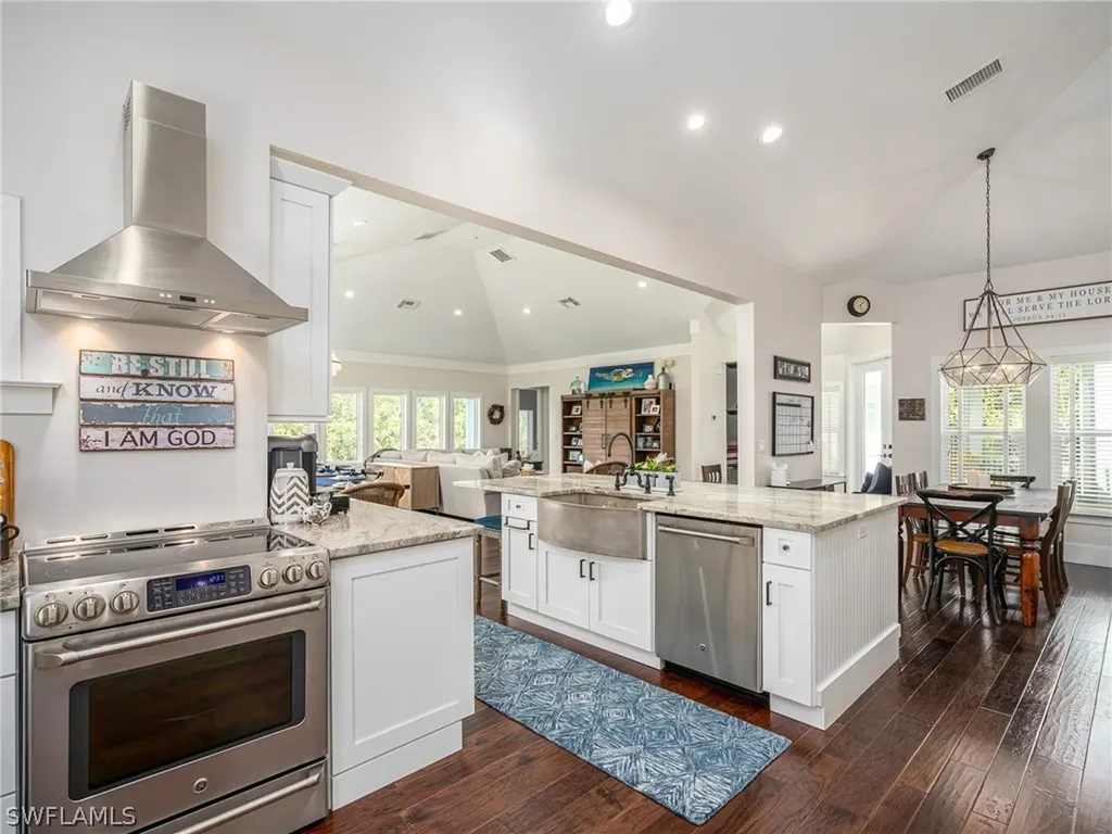9445 Beverly Lane Sanibel FL 33957