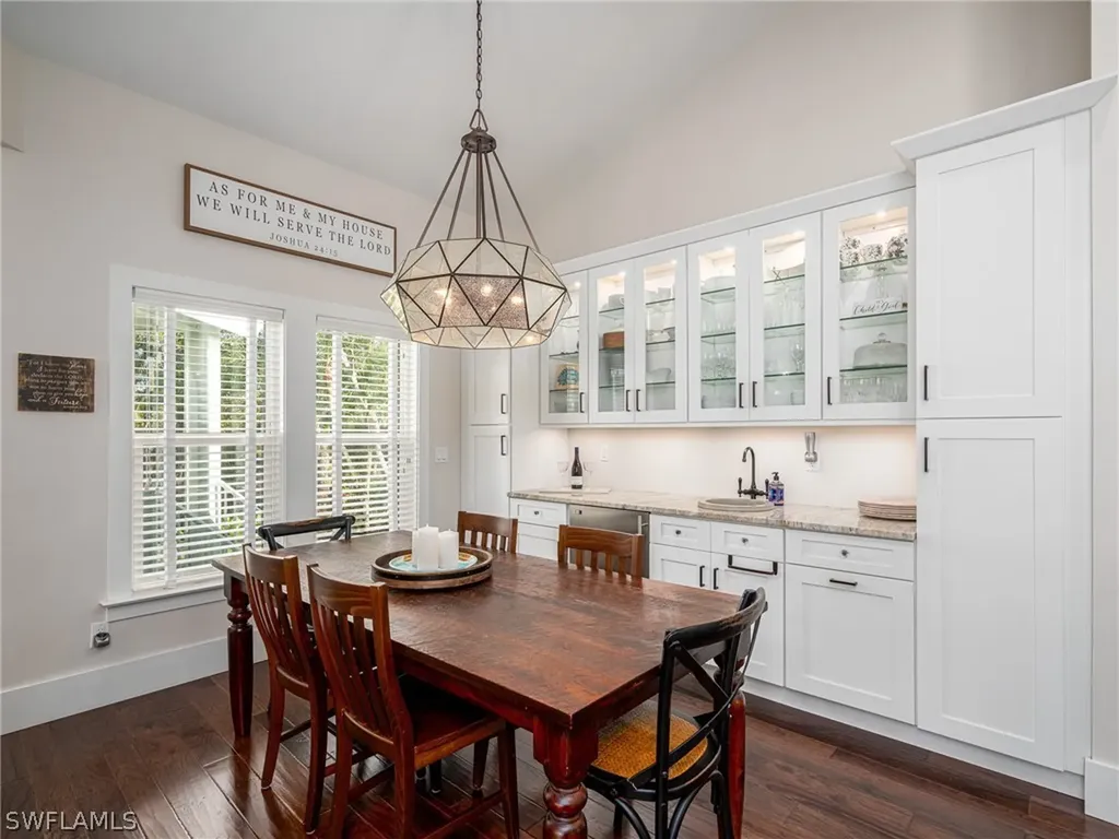 9445 Beverly Lane Sanibel FL 33957