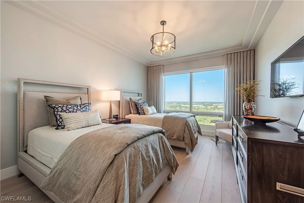 13915 Old Coast Road Naples FL 34110