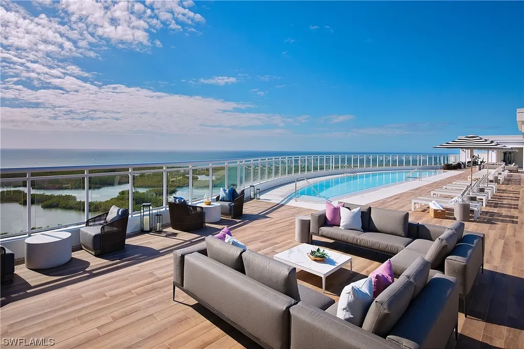 13915 Old Coast Road Naples FL 34110