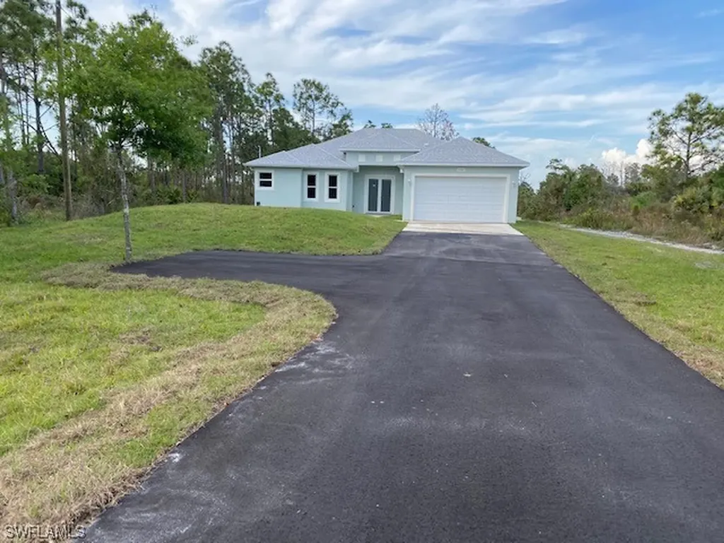 175 Desoto Boulevard S Naples FL 34117