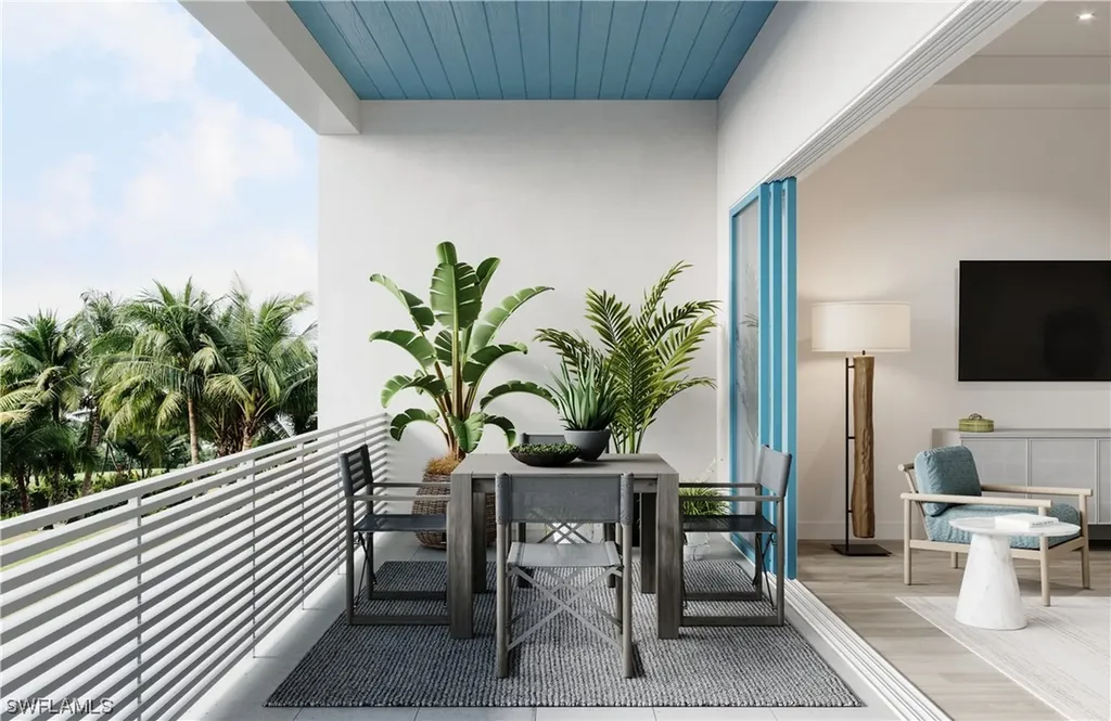 201 8th Street S Naples FL 34102