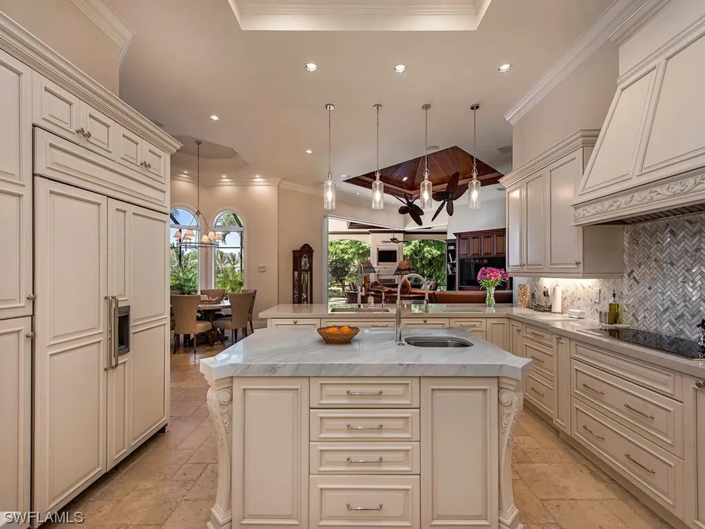 215 Caribbean Road Naples FL 34108