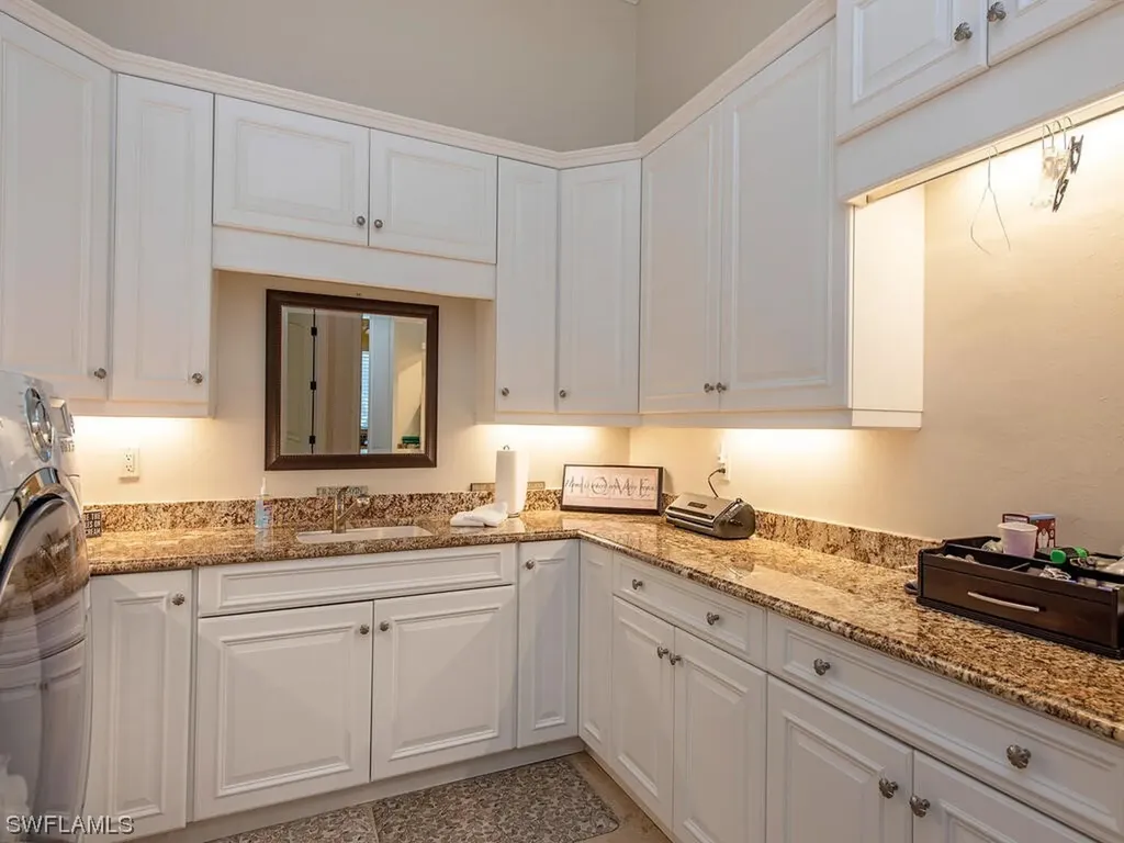 215 Caribbean Road Naples FL 34108