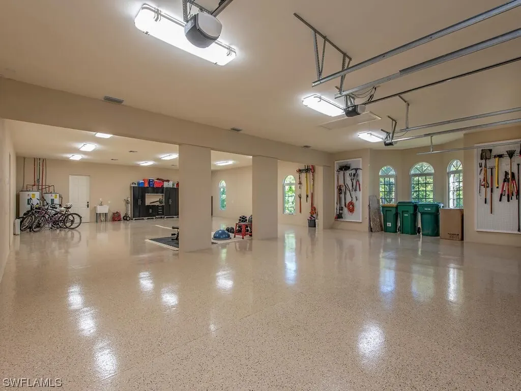 215 Caribbean Road Naples FL 34108