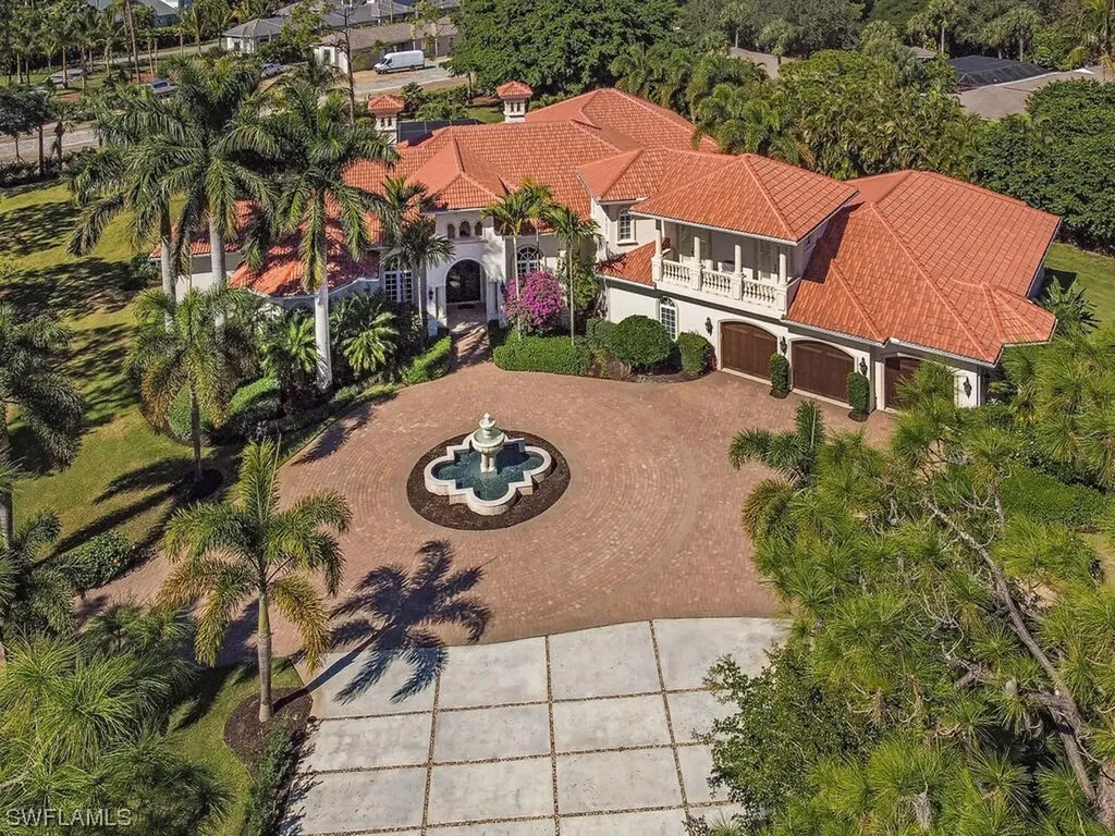 215 Caribbean Road Naples FL 34108
