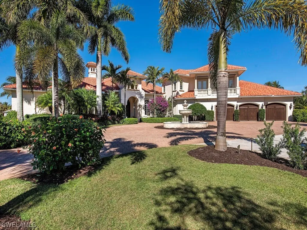 215 Caribbean Road Naples FL 34108