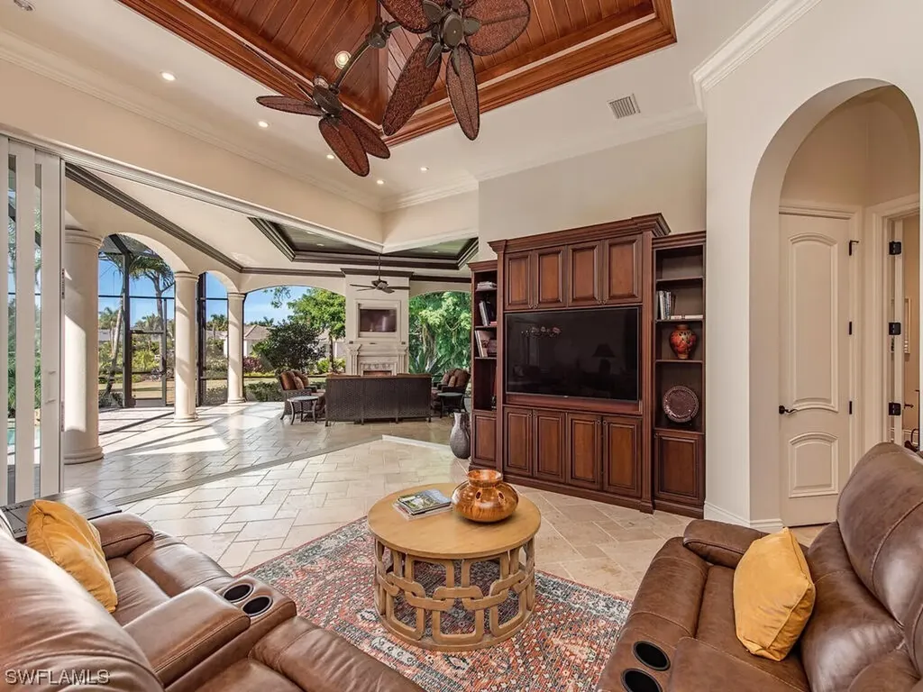 215 Caribbean Road Naples FL 34108