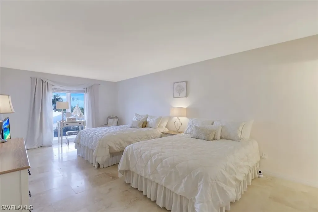 2650 Gulf Shore Boulevard N Naples FL 34103