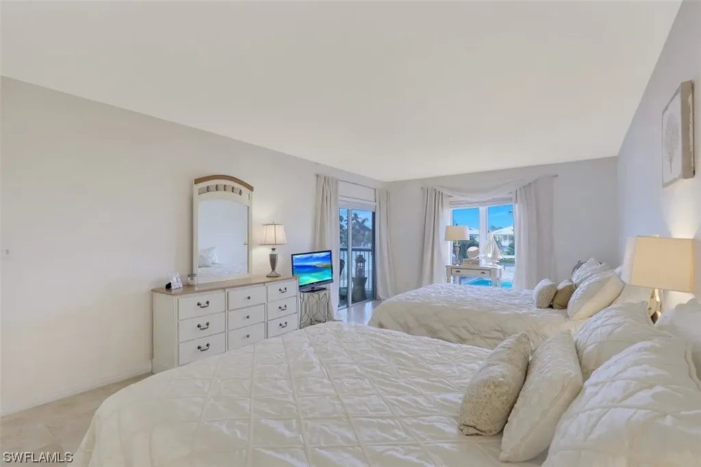2650 Gulf Shore Boulevard N Naples FL 34103