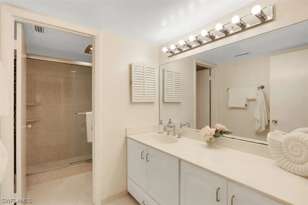 2650 Gulf Shore Boulevard N Naples FL 34103