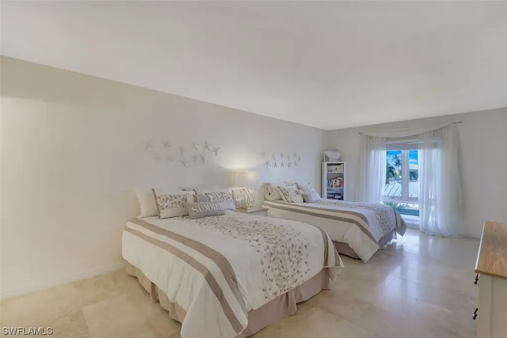 2650 Gulf Shore Boulevard N Naples FL 34103