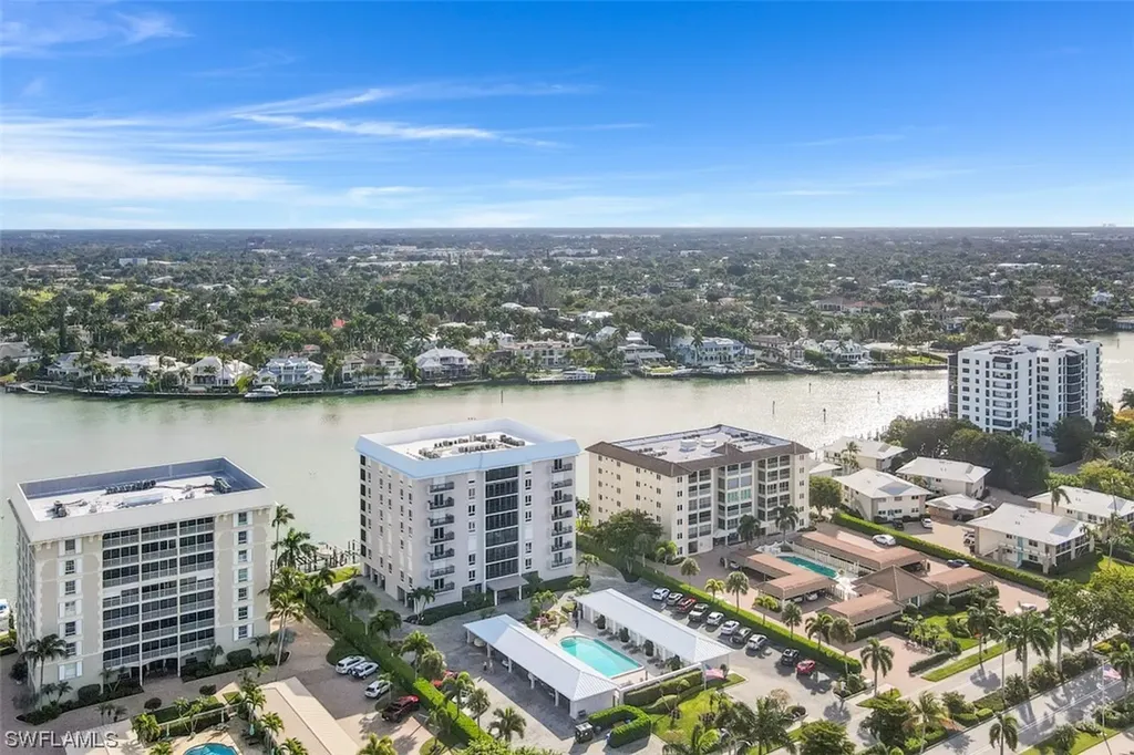 2650 Gulf Shore Boulevard N Naples FL 34103