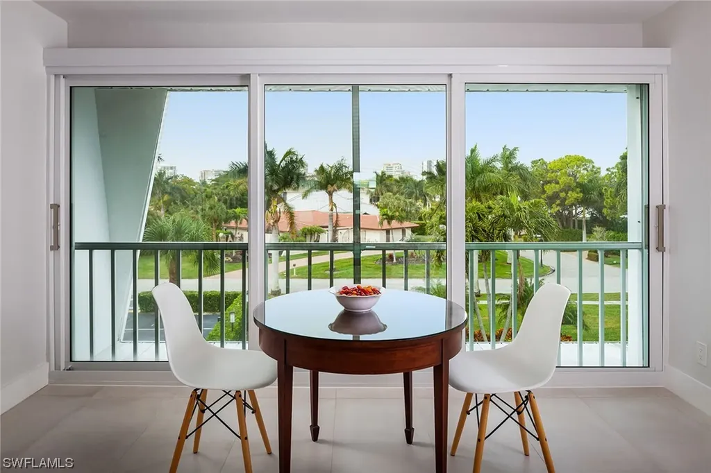 4200 Belair Lane Naples FL 34103
