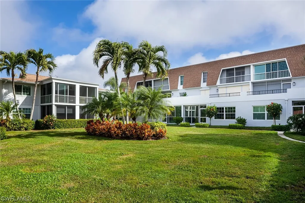4200 Belair Lane Naples FL 34103