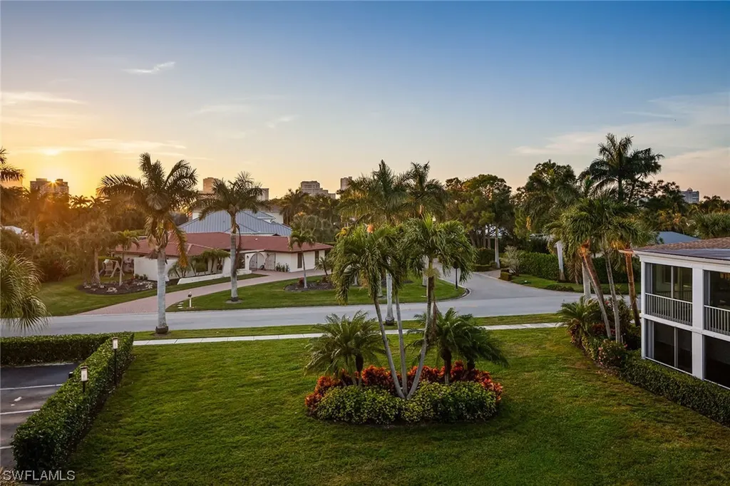 4200 Belair Lane Naples FL 34103