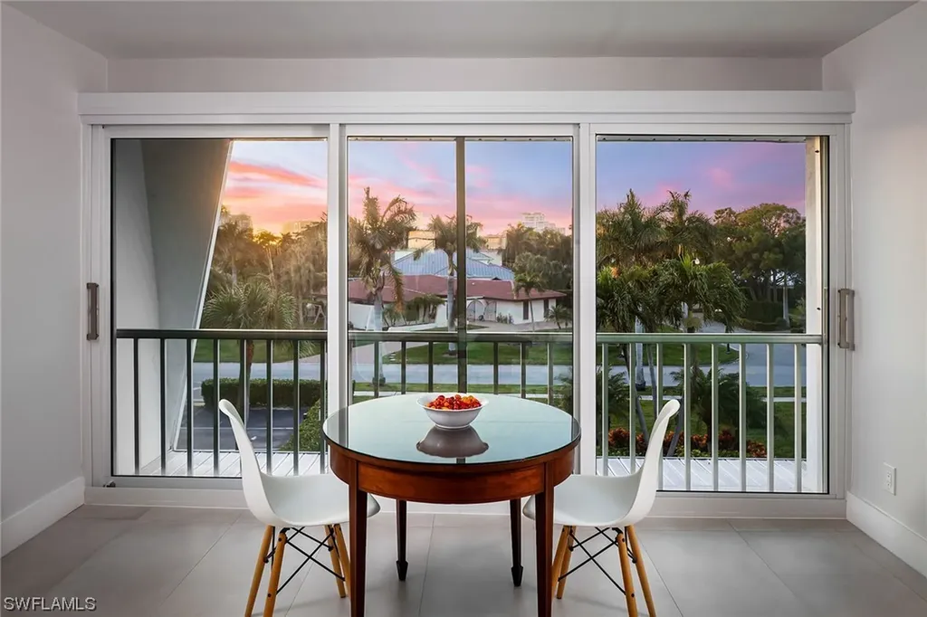 4200 Belair Lane Naples FL 34103