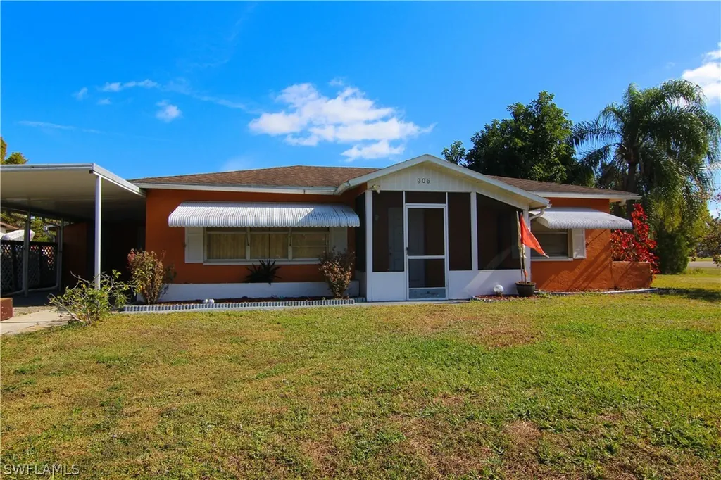 906 Gerald Avenue Lehigh Acres FL 33936