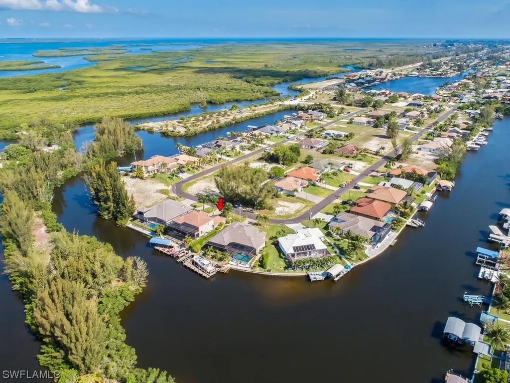 3808 SW 6th Terrace Cape Coral FL 33991