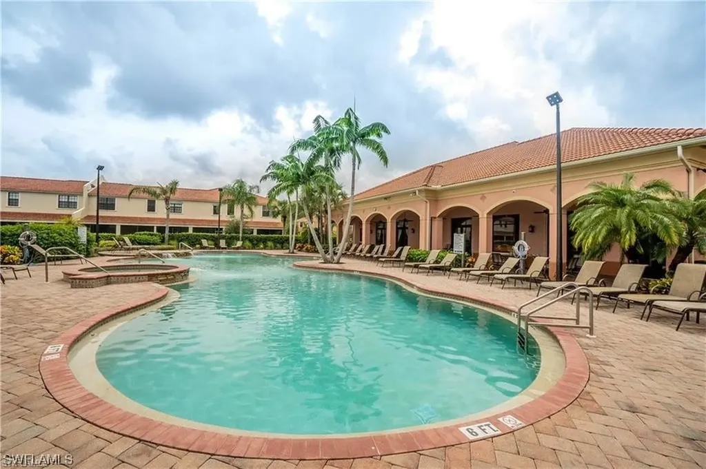 7777 Bristol Circle Naples FL 34120