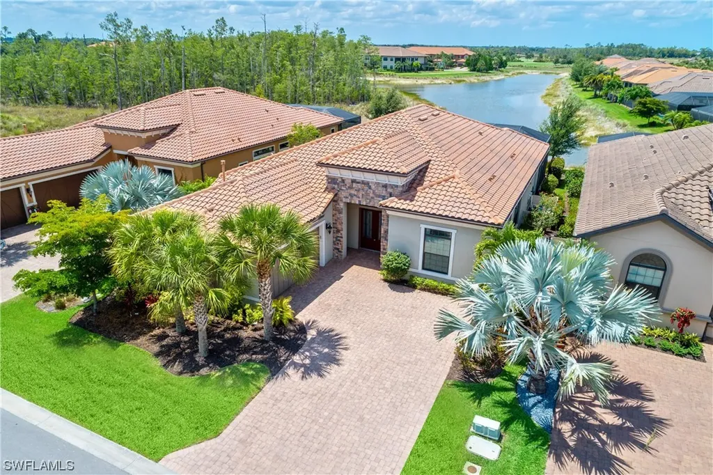 8841 Savona Court Naples FL 34119