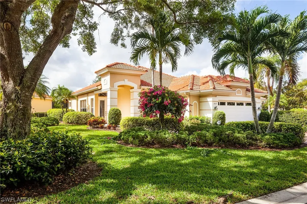 1017 Tierra Lago Way Naples FL 34119