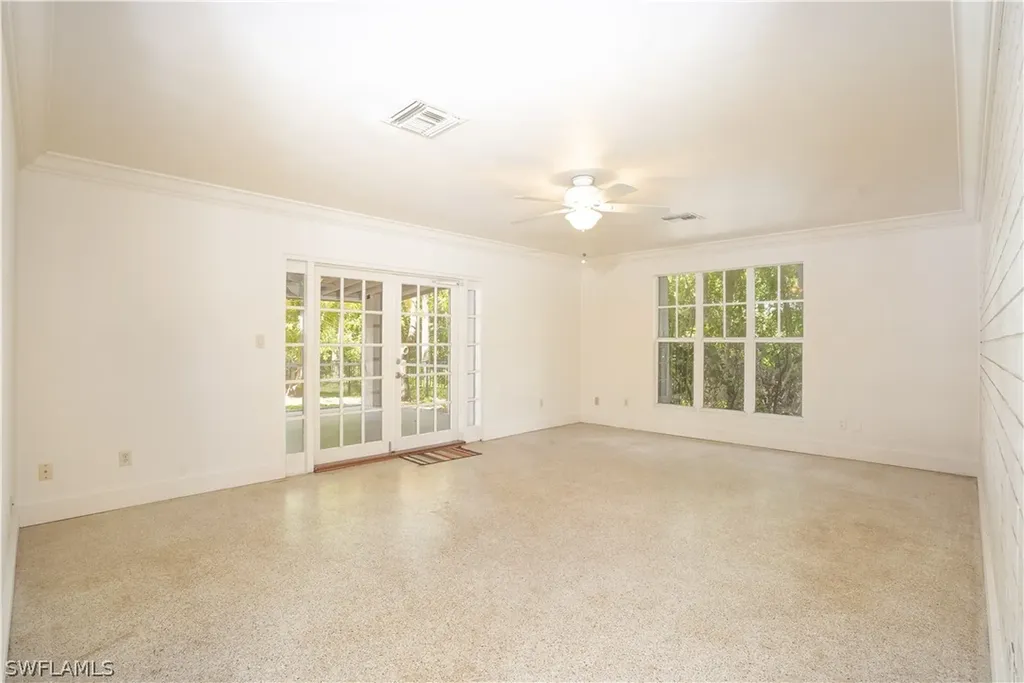 9460 Colony Drive North Fort Myers FL 33917
