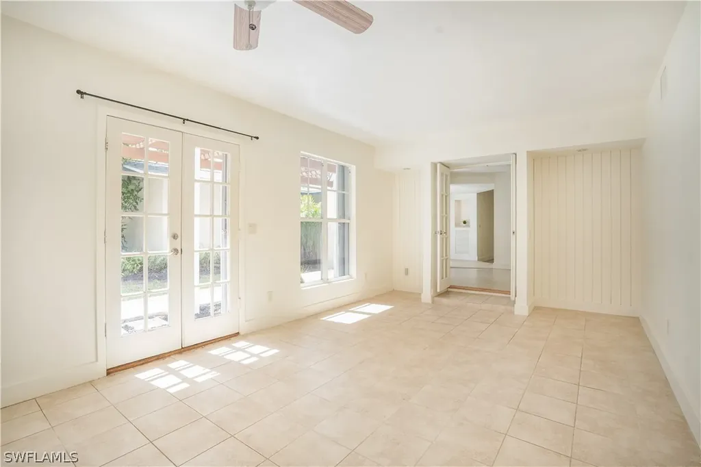 9460 Colony Drive North Fort Myers FL 33917