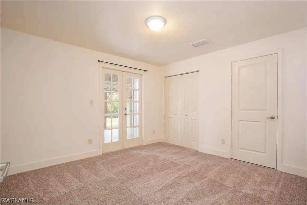 9460 Colony Drive North Fort Myers FL 33917