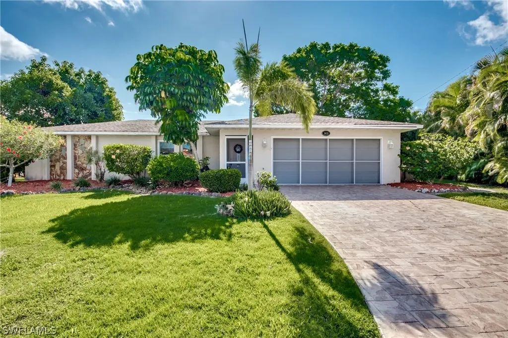 3035 SE 5th Place Cape Coral FL 33904