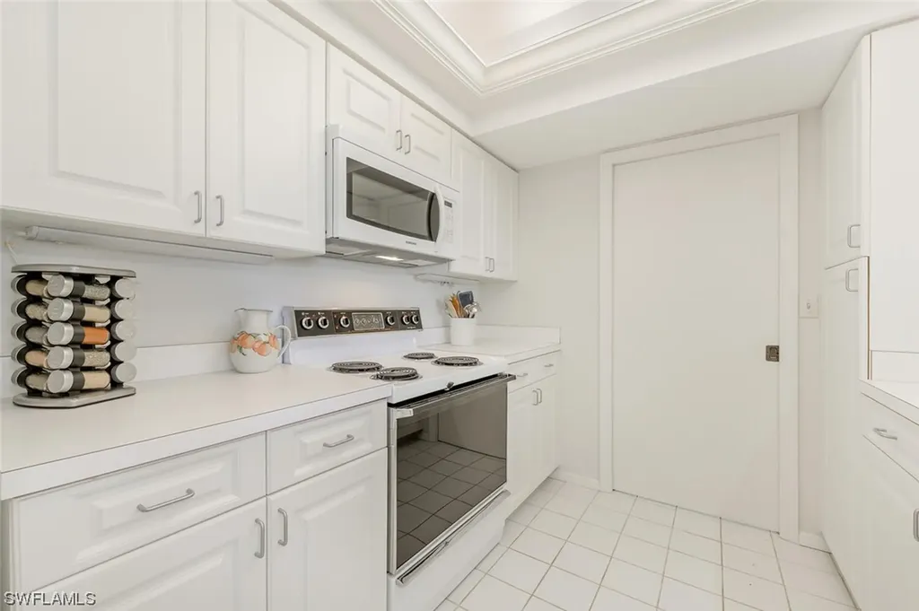 797 Willowbrook Drive Naples FL 34108