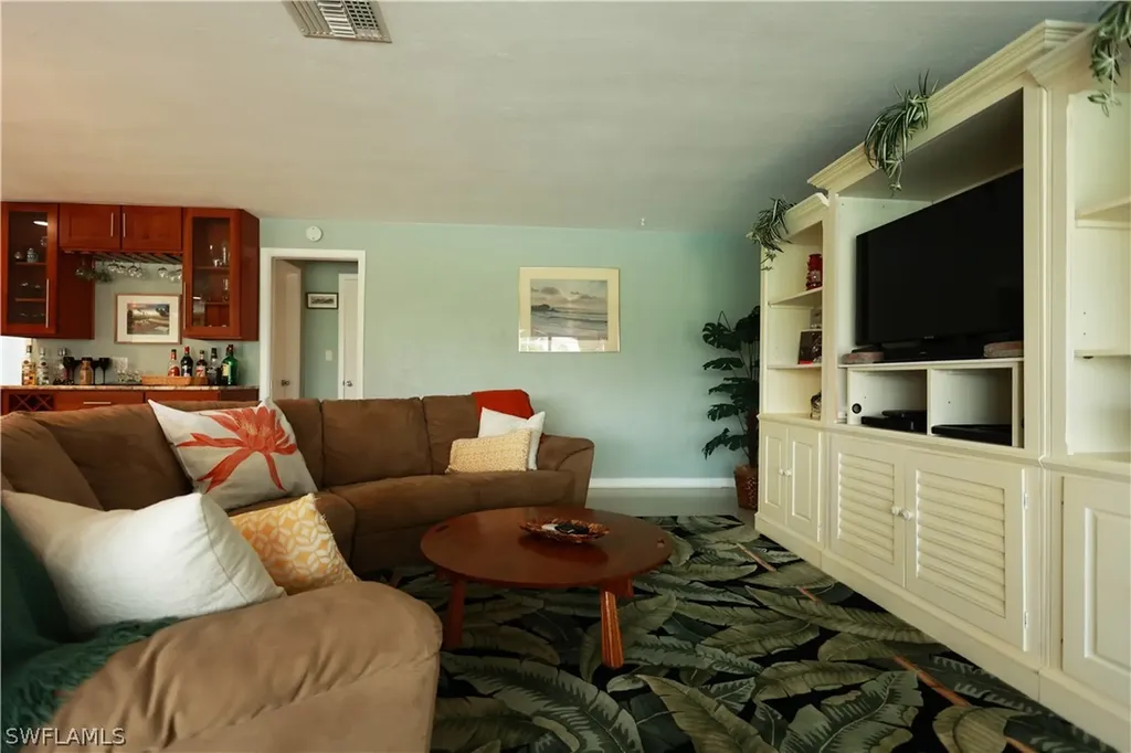 4115 SE 10th Court Cape Coral FL 33904