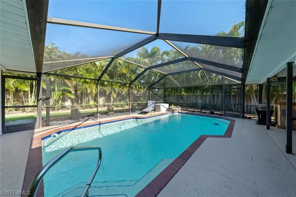 143 Flame Vine Drive Naples FL 34110