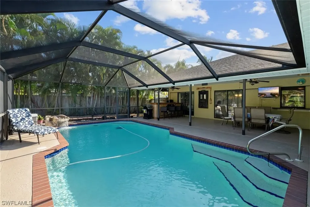 143 Flame Vine Drive Naples FL 34110