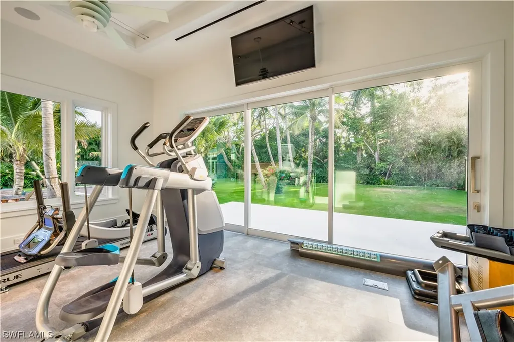 225 4th Avenue N Naples FL 34102