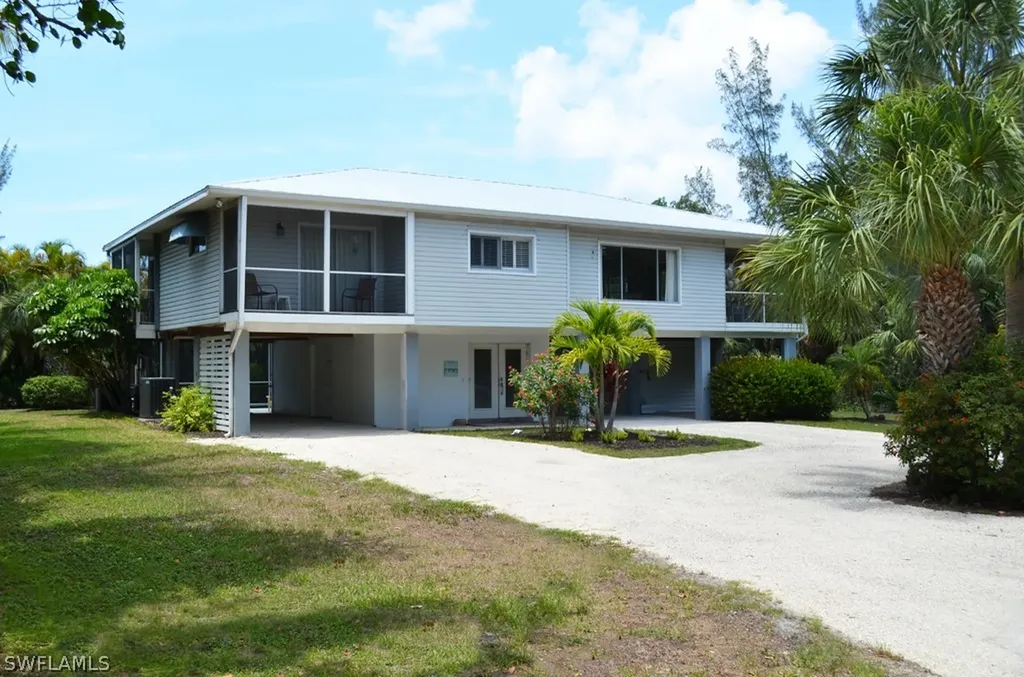221 Robinwood Circle Sanibel FL 33957
