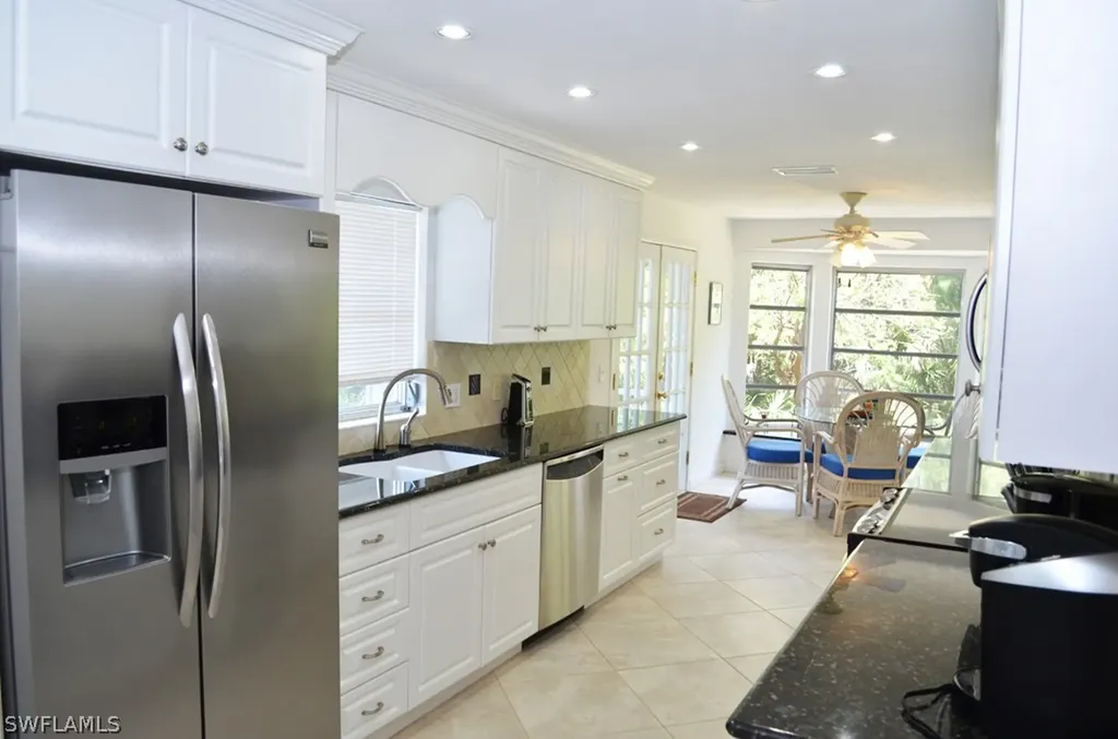 221 Robinwood Circle Sanibel FL 33957
