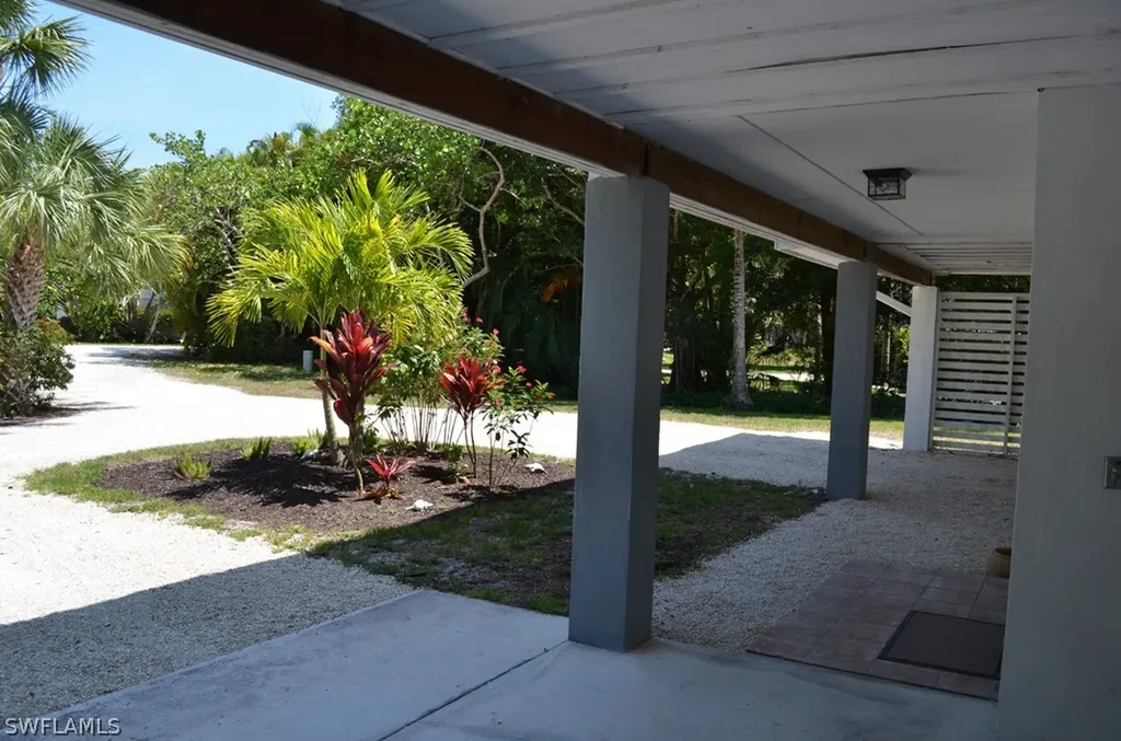 221 Robinwood Circle Sanibel FL 33957
