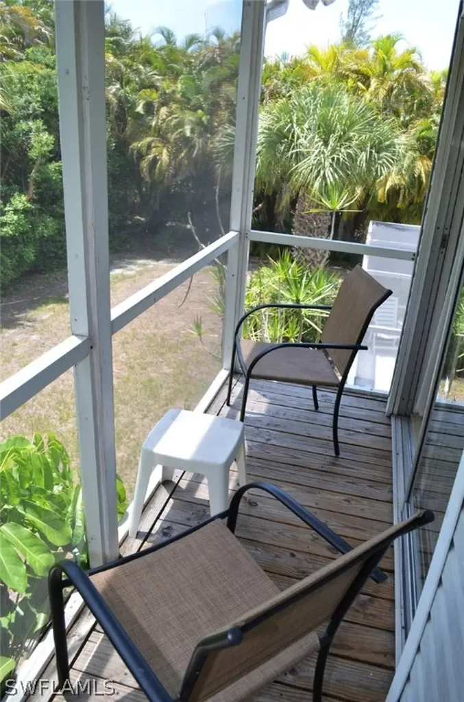 221 Robinwood Circle Sanibel FL 33957