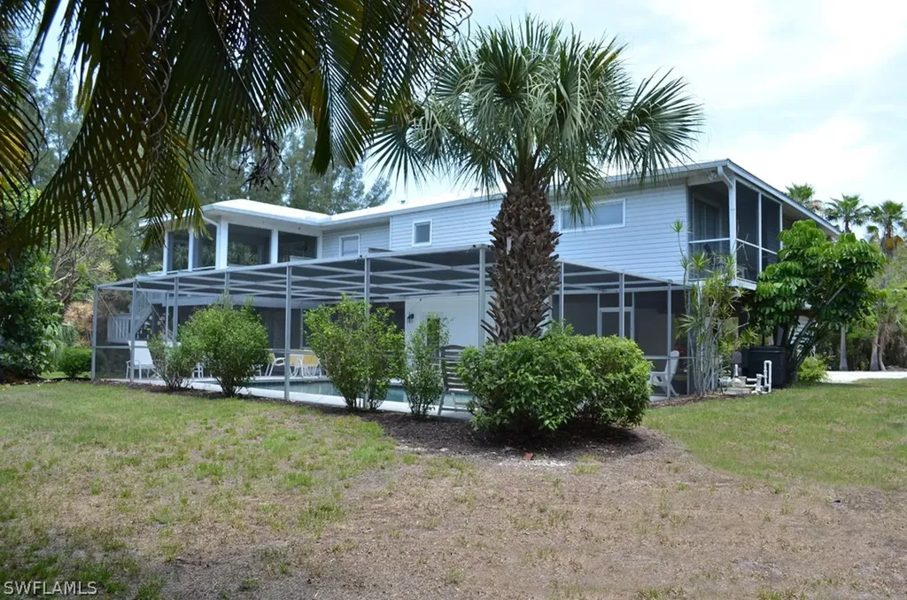 221 Robinwood Circle Sanibel FL 33957
