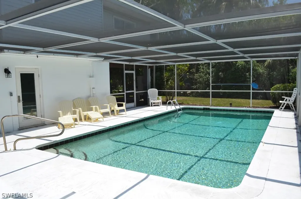 221 Robinwood Circle Sanibel FL 33957
