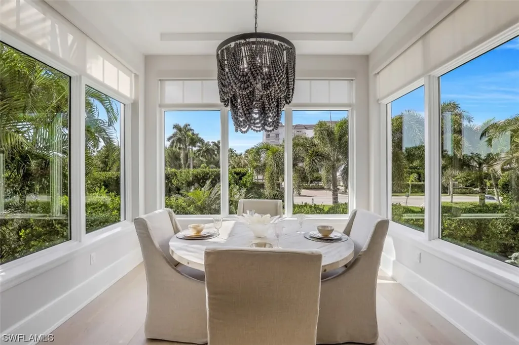 1724 Gulf Shore Boulevard N Naples FL 34102
