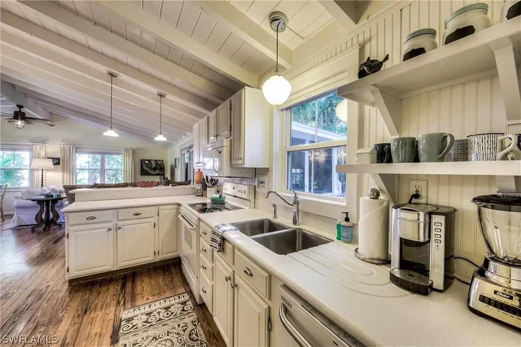 966 Fitzhugh Street Sanibel FL 33957