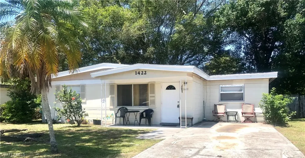 1422 Gardenia Avenue Fort Myers FL 33916