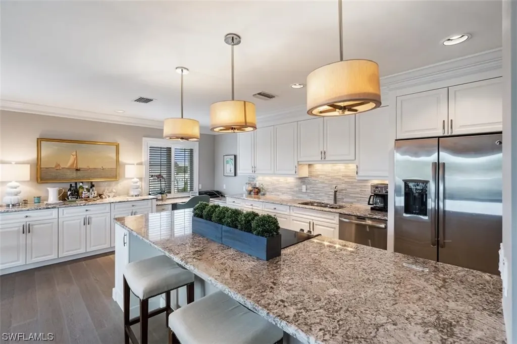 1325 7th Street S Naples FL 34102