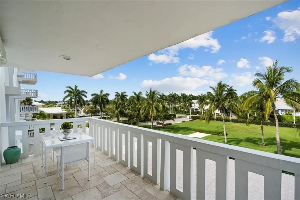 1325 7th Street S Naples FL 34102