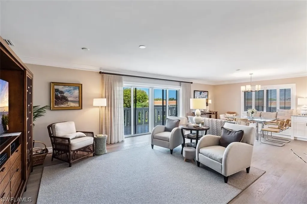 1325 7th Street S Naples FL 34102
